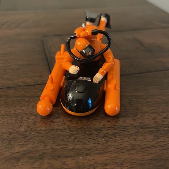 G.I. Joe Hallmark Ornament 2005 - Picture 8 of 8